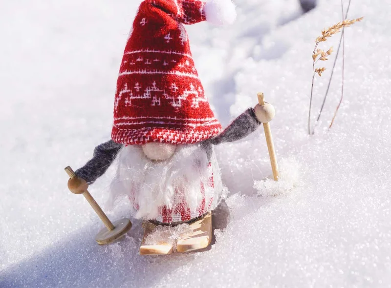 We provide the most original gifts just a click away, so you have nothnig to worry at all!